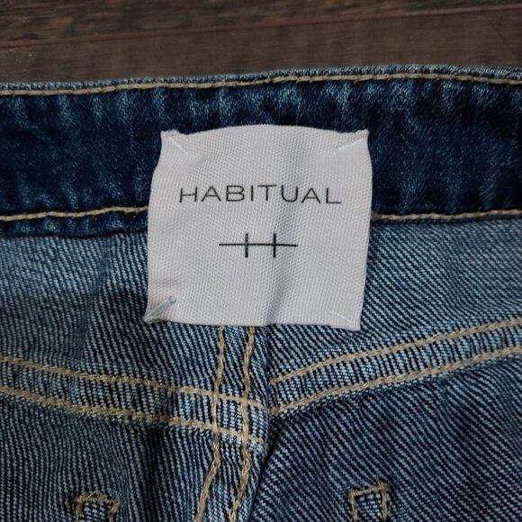 Jeans Habitual Capri Distressed Boyfriend Size 25 Beachcore Summertime 100Cotton - Picture 7 of 13
